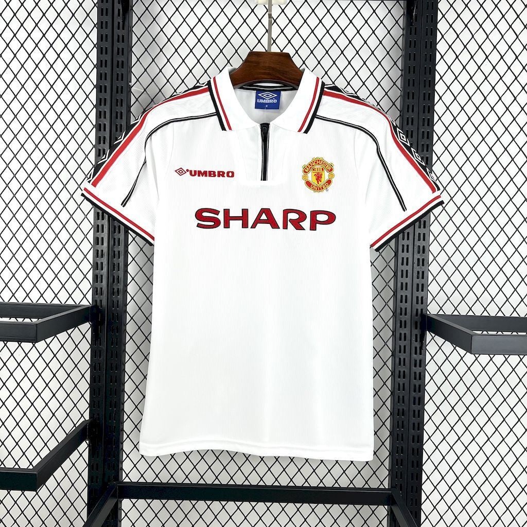 Manchester United 98/99 Away