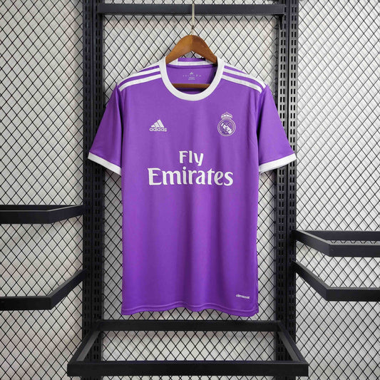 Real Madrid 17/18 Away